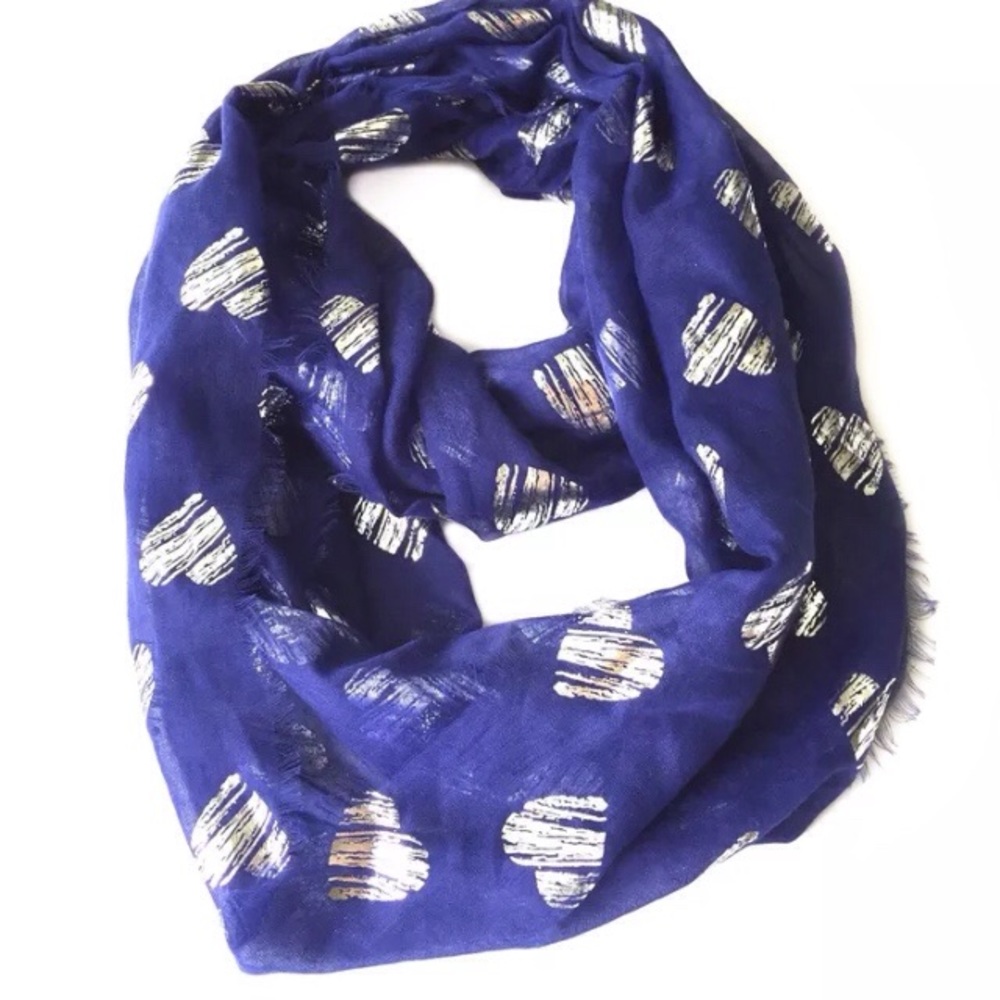 BCBGENERATION INFINITY SCARF CIRCLE SILVER HEART